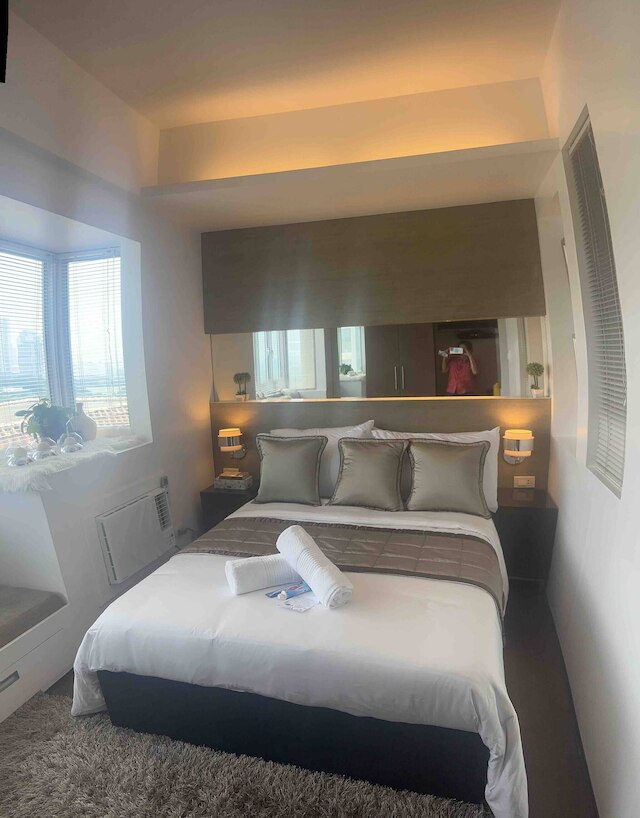 Luxurious Studio in Mckinley Hill With City View