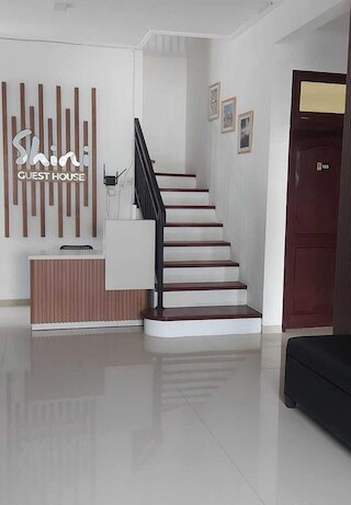 Shini Guest House