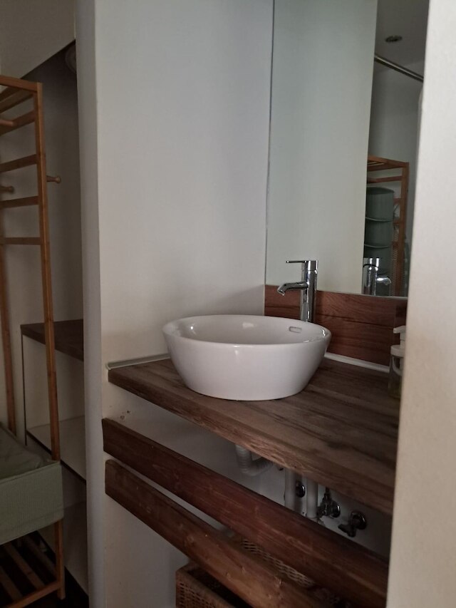 アテニアン ステイ 301 バイ VPN