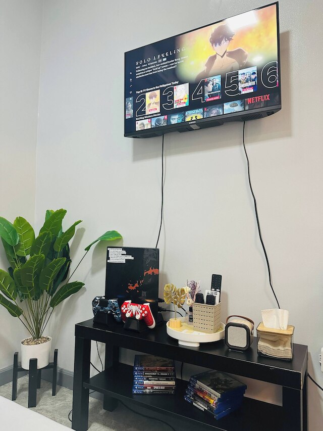 Cozy Staycation With Netflix, Pool, Ps4, Board Games