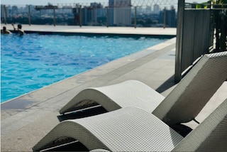 Cozy Staycation With Netflix, Pool, Ps4, Board Games