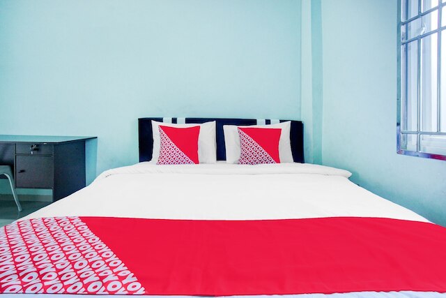 ホテル O アル バロカ エンブン コステル シャリア