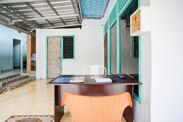 ホテル O アル バロカ エンブン コステル シャリア