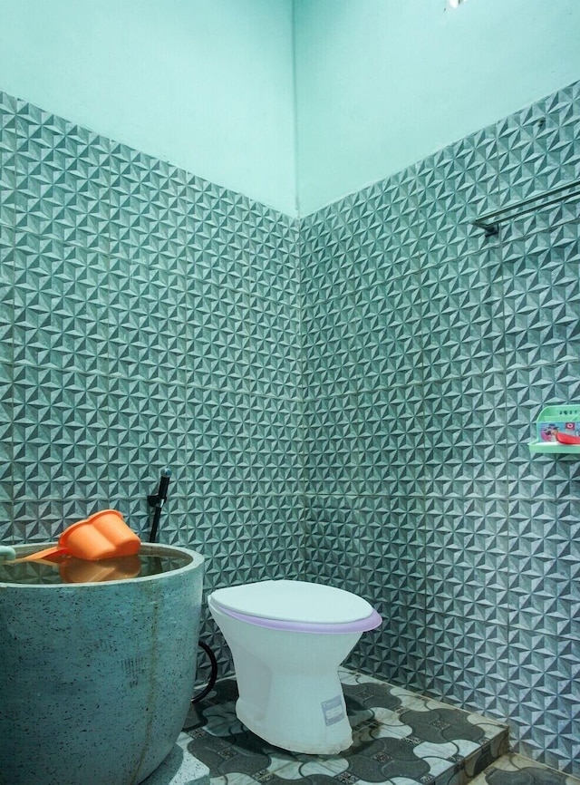 ホテル O アル バロカ エンブン コステル シャリア