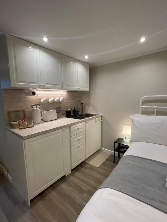 マンチェスター モダン シグネチャー スタジオ