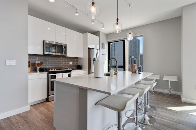 River North 2BR High Ceilings Comfort