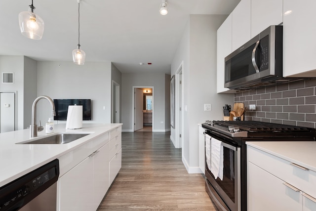 River North 2BR High Ceilings Comfort