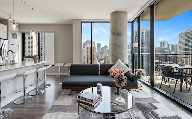 River North 2BR High Ceilings Comfort