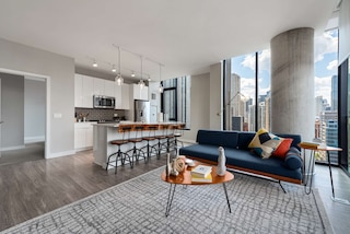 Exclusive Gold Coast 2BR Balcony Walkable