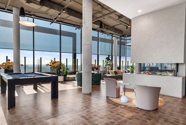 Unforgettable Stay High End 2BR Easy City Access