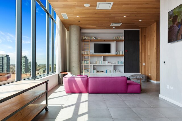 Gold Coast Retreat Skyline Views Walkable