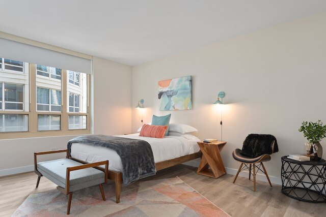 Near Riverwalk 2BR Private Balcony Downtown