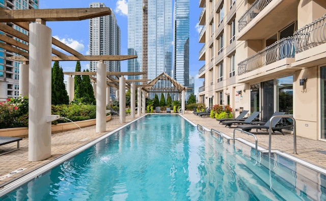 Near Riverwalk 2BR Private Balcony Downtown