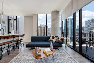 ゴールドコースト グループ ステイ 2 モダン 2ベッドルーム アパートメント