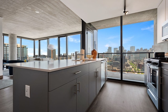 Balance Work Relaxation Vibrant City Life The Dada