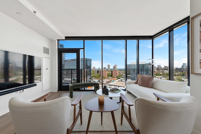 Lincoln Park Family Stay Steps to City Fun