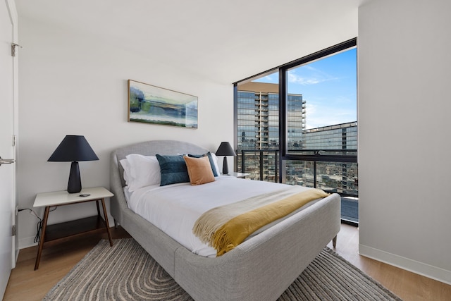 Lincoln Park Oasis Safe Stay Balcony Views