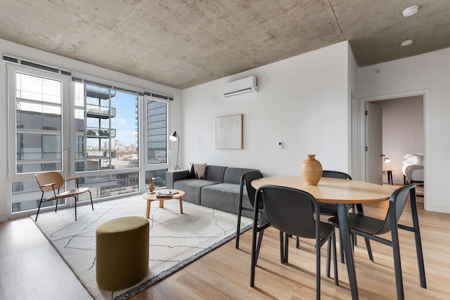 Modern 4BR Free Pkg Near Train Dining