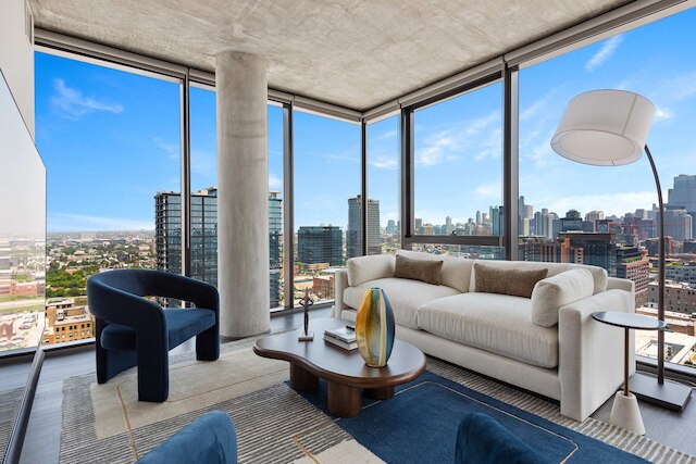 Cloud9 4apt in Building Fultonmkt The Cubist