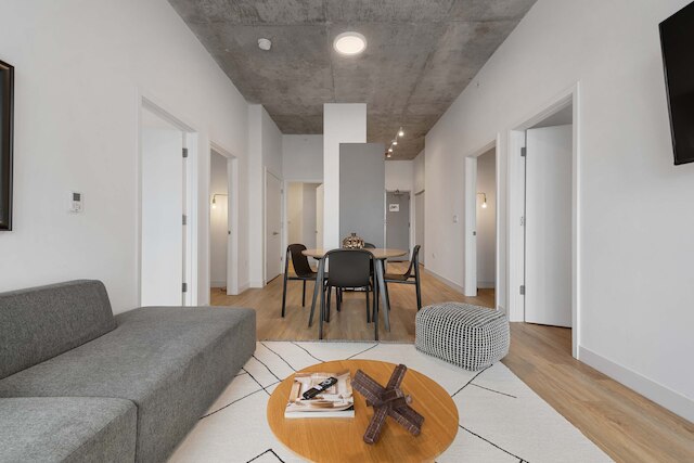 4BR Lincoln Park Getaway Steps to Red Line