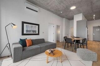 4BR Lincoln Park Getaway Steps to Red Line