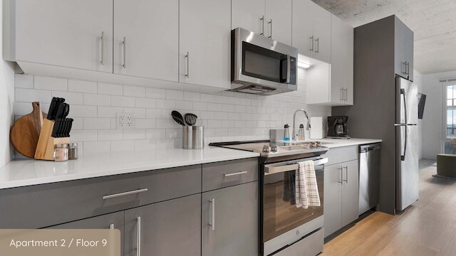 The Spark -your Entire Crew Fits Here 20br 5 Units