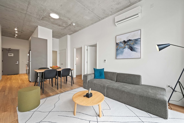 Family-friendly 4BR in Lincoln Park Safe Area