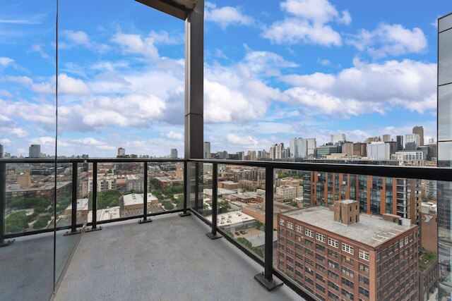 Fulton Market Penthouse 4BR Family Fun Views