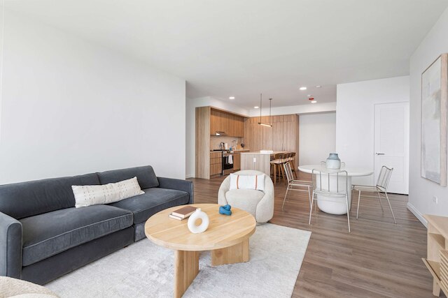 Panoramic Lake Views Premier Amenities for Groups