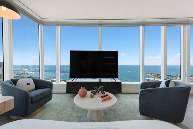 Top-tier Stay 49th Fl Lakefront City Views