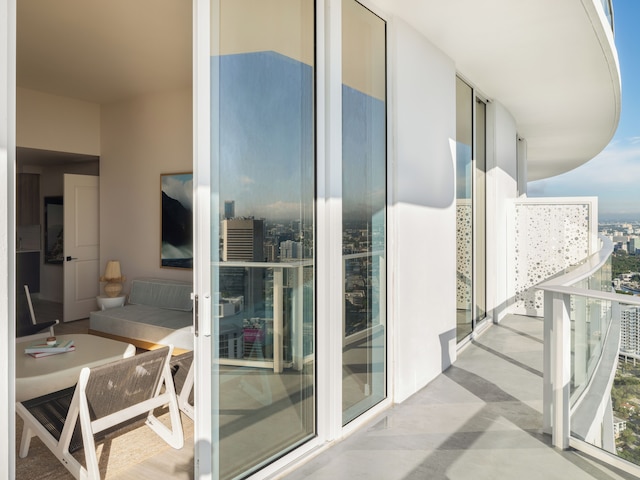 フロー ブリッケル