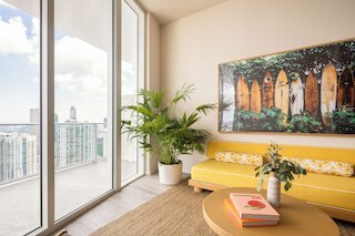 フロー ブリッケル