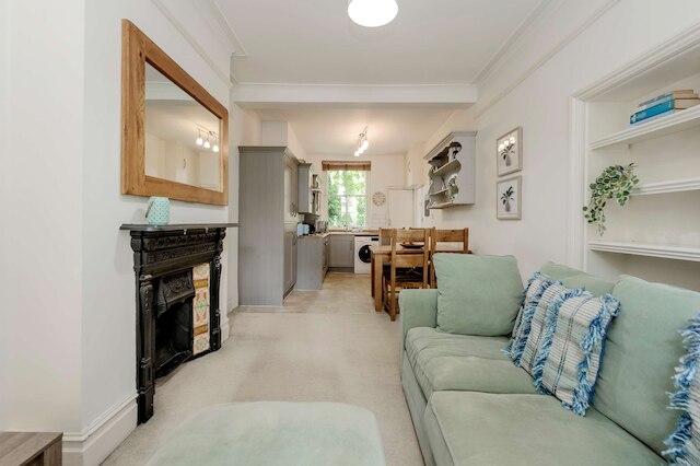 Modern 2 bed Flat - Hammersmith Grove