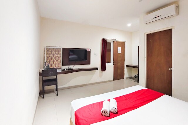 TwoSpaces Living at Kutisari Residence