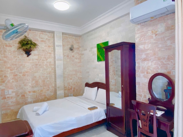 DK's Backpacker Hotel