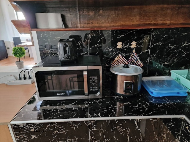 3 Bedrooms 2 Storey House!