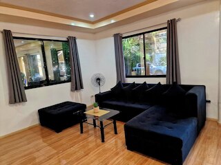 3 Bedrooms 2 Storey House!