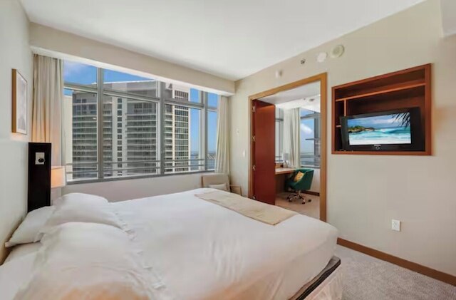 AKA ブリッケル シービュー by パレルモ ホーム