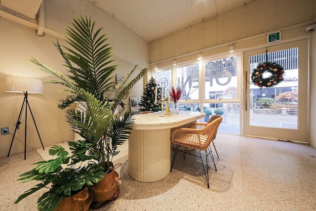 Gwangju W Lounge Hotel