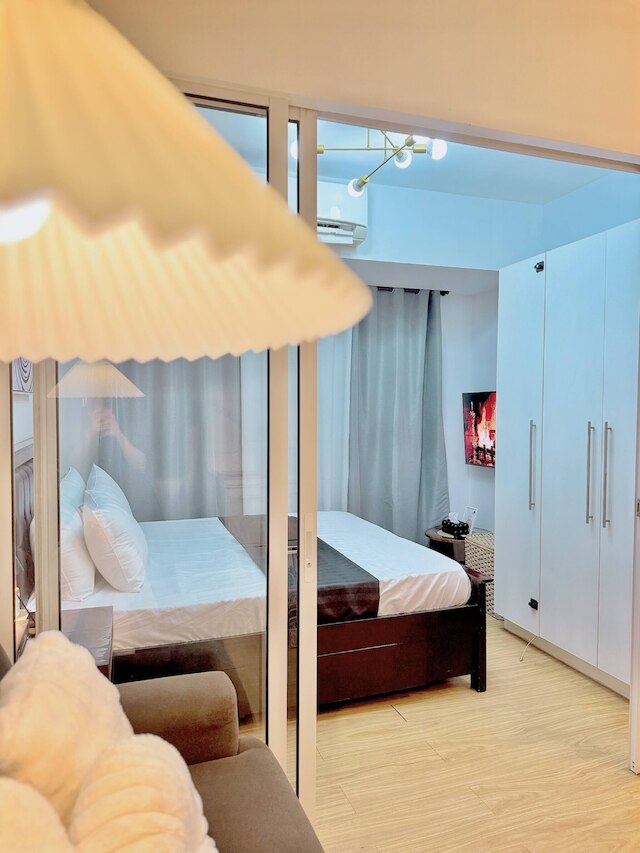 Stunning 42nd Floor Apt With Netflix