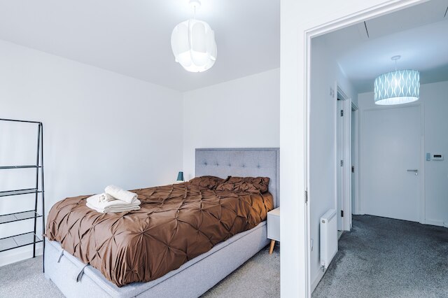 ラグジュアリー 2 ベッドルーム イン サルフォード, スリープス 6, WiFi, パーキング & PS5