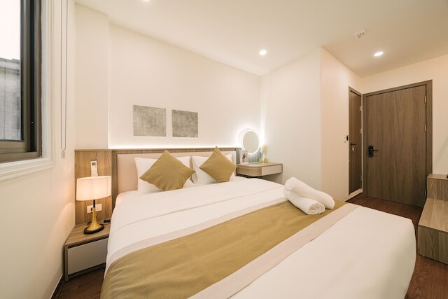 Trainstreet-Oldquarter-Elevator