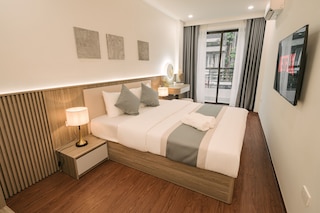 Trainstreet-Oldquarter-Elevator