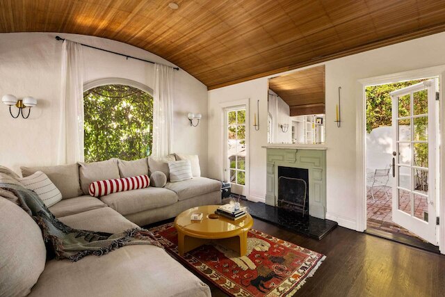 ハリウッド ハイダウェイ バイ ブティック