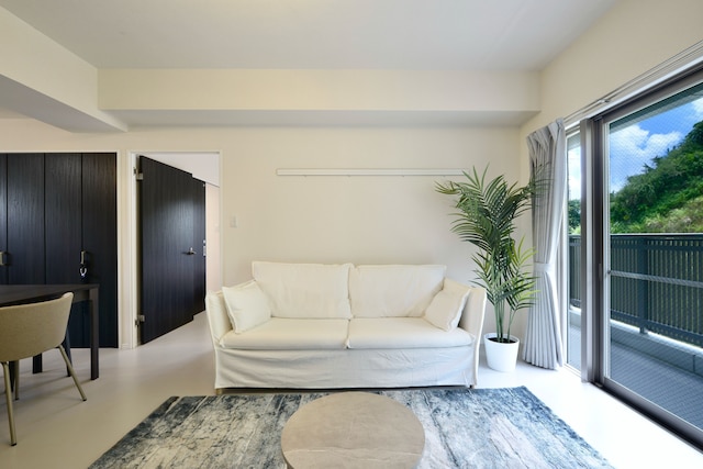 リバーサイド知花