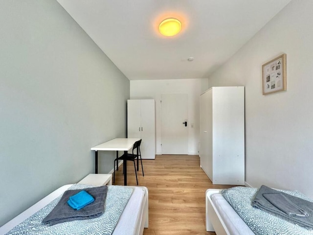 ファミリー アパートメンツ ニア シティ センター