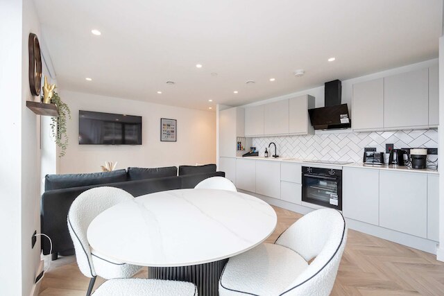 スーパーノヴァ スイート シティ ビューズ