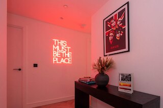 Supernova Suite City Views