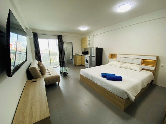 9 Karat Condo by PSR