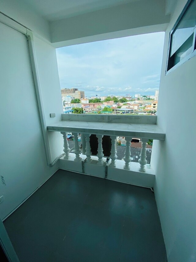 9 Karat Condo by PSR